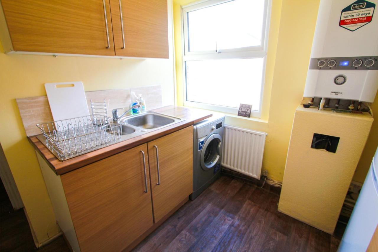 Central Bolton Accommodation Exterior foto