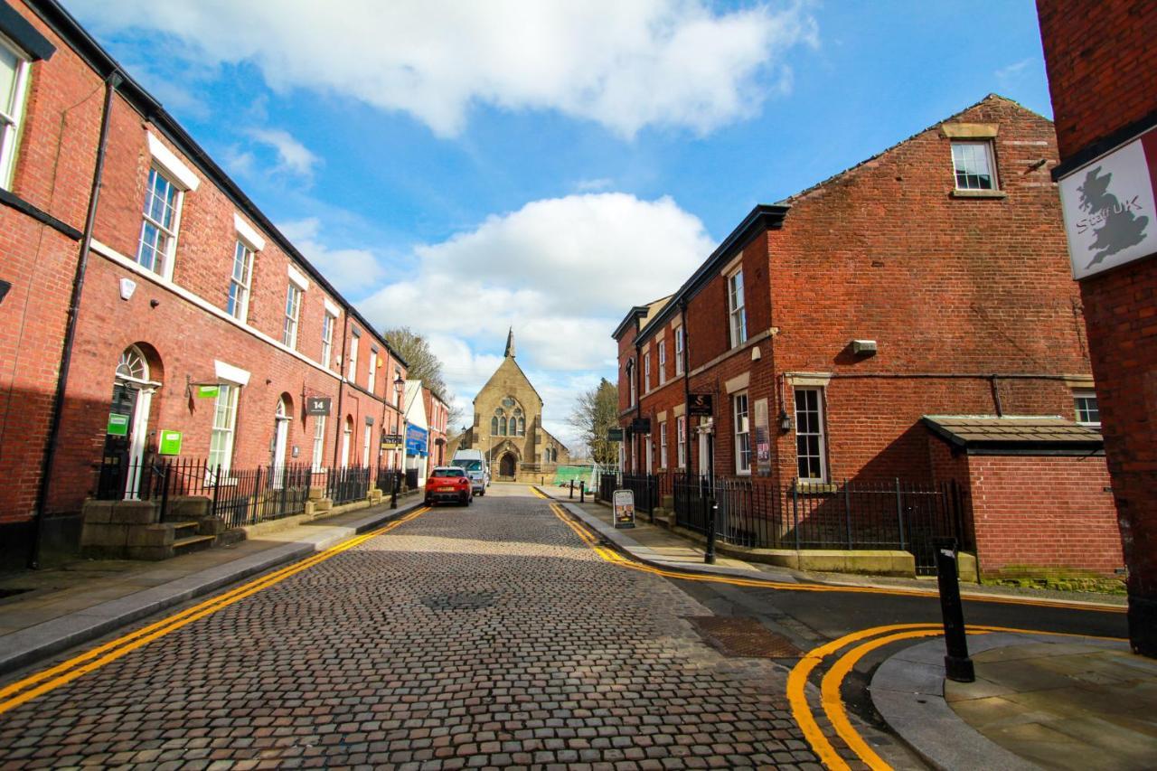 Central Bolton Accommodation Exterior foto